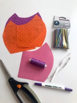 2 predmeti za izdelavo zaščitne maske za obraz